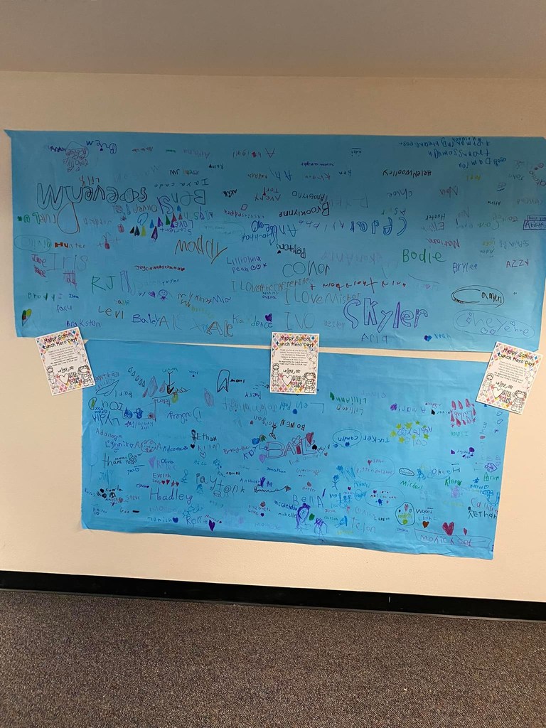 thankful poster students sign